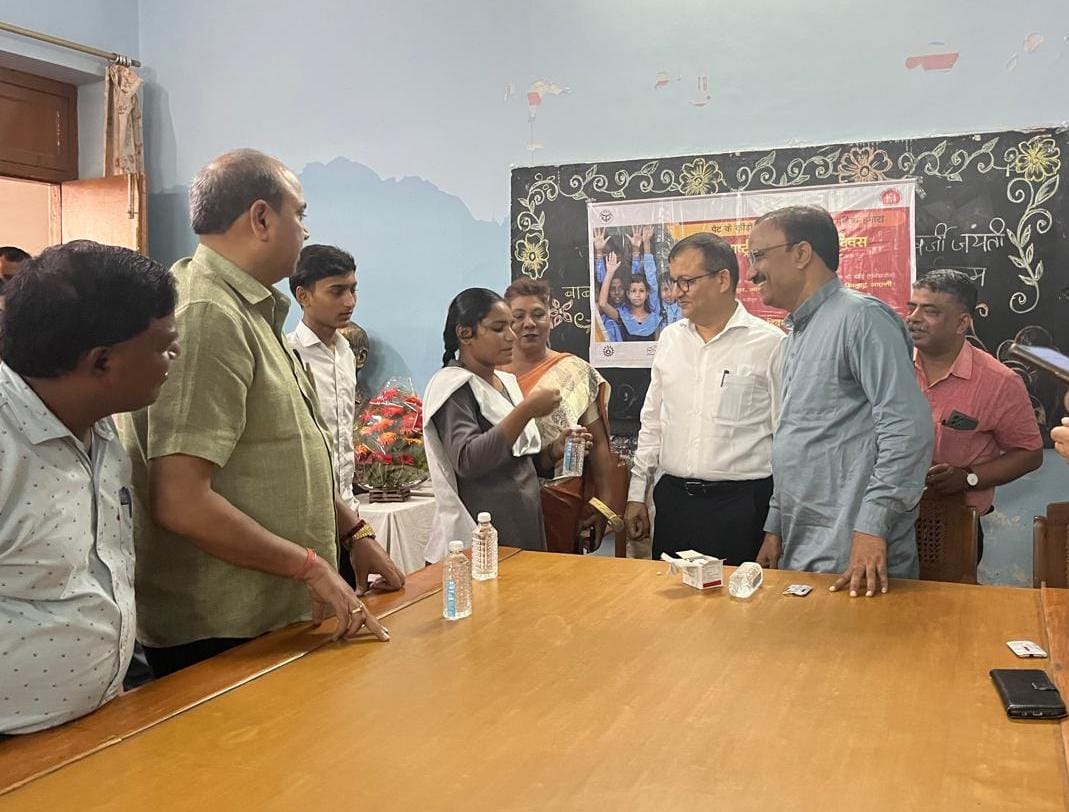 Lucknow News: आयोजित हुआ राष्ट्रीय कृमि मुक्ति दिवस, एक से 19 साल के बच्चों को खिलाई गयी एल्बेंडाजोल