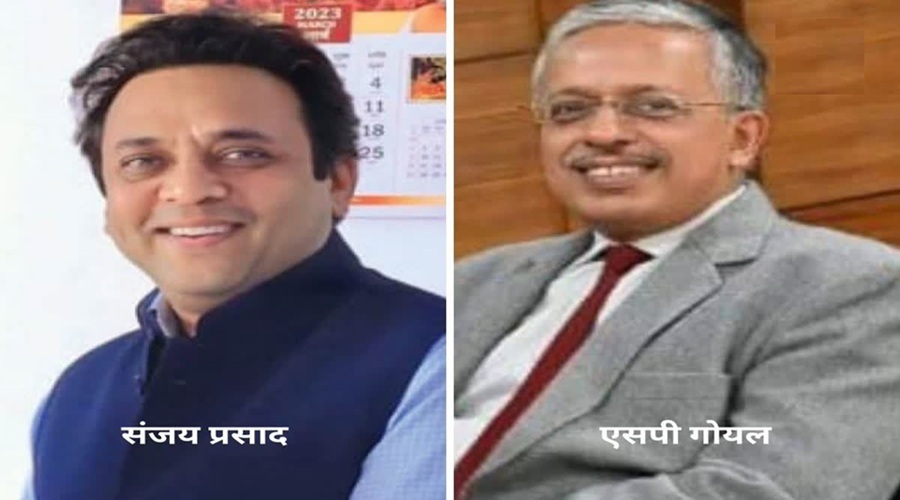 मुख्य सचिव से ज्यादा ताकतवर हुए IAS दीपक कुमार, UP में 14 सीनियर IAS के ट्रांसफर