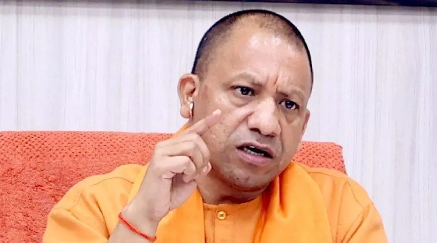 पुलिस और प्रशासनिक अफसरों संग बैठक: CM Yogi ने वाराणसी-प्रयागराज पुलिस कमिश्नर को फटकारा, बरेली SSP की तारीफ
