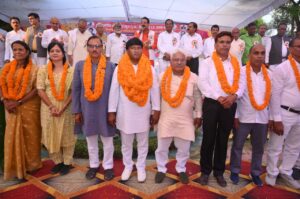 ओपी चन्द्रा व डॉ. रामविलास भारती ने फहराया परचम