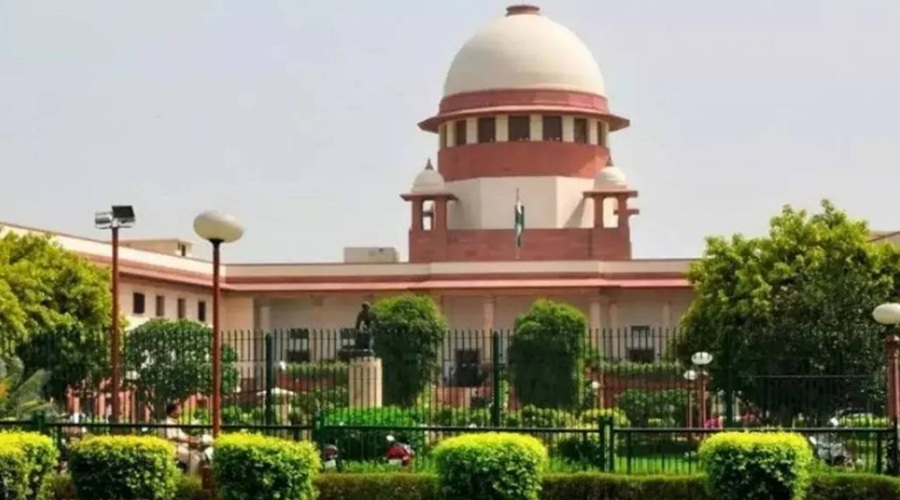 सुप्रीम कोर्ट बोला- अश्लील कंटेंट की जिम्मेदारी किसी को लेनी होगी, गंदा कंटेंट रोकने तक लाखों लोग देख लेते हैं