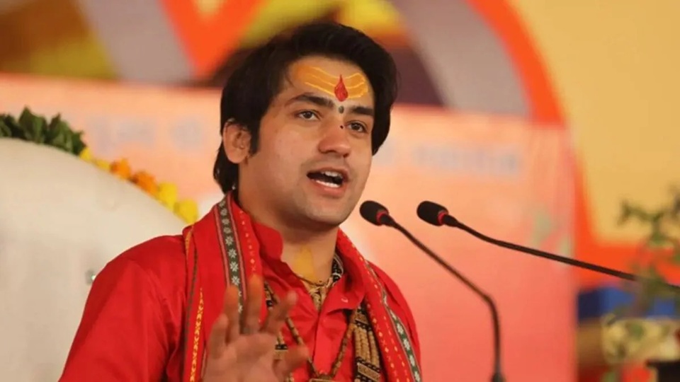 'हम तब रुकेंगे जब भारत हिंदू राष्ट्र होगा', Dhirendra Shastri का ऐलान