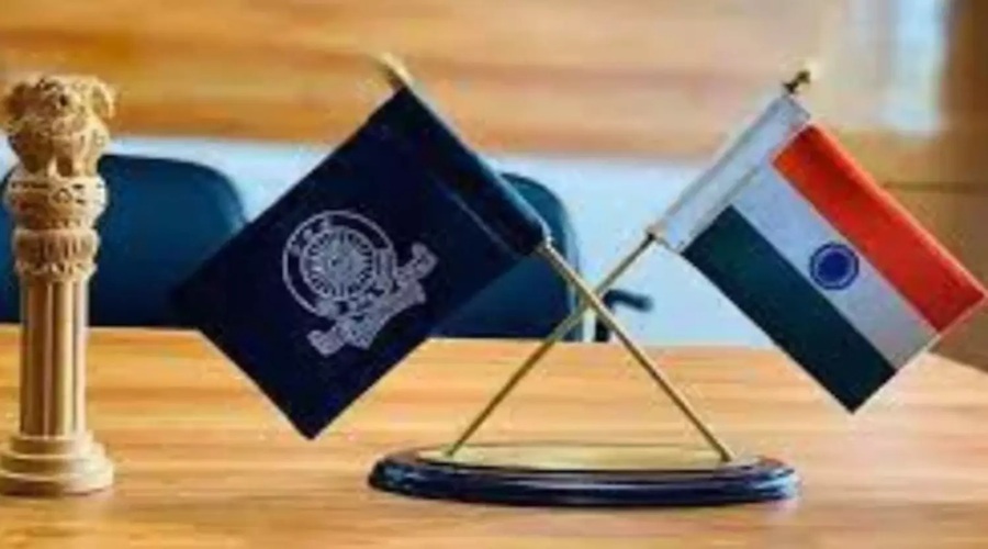 Transfer in UP: 21 IAS अफसरों के ट्रांसफर, पदोन्नति के साथ नई जिम्मेदारियां तय