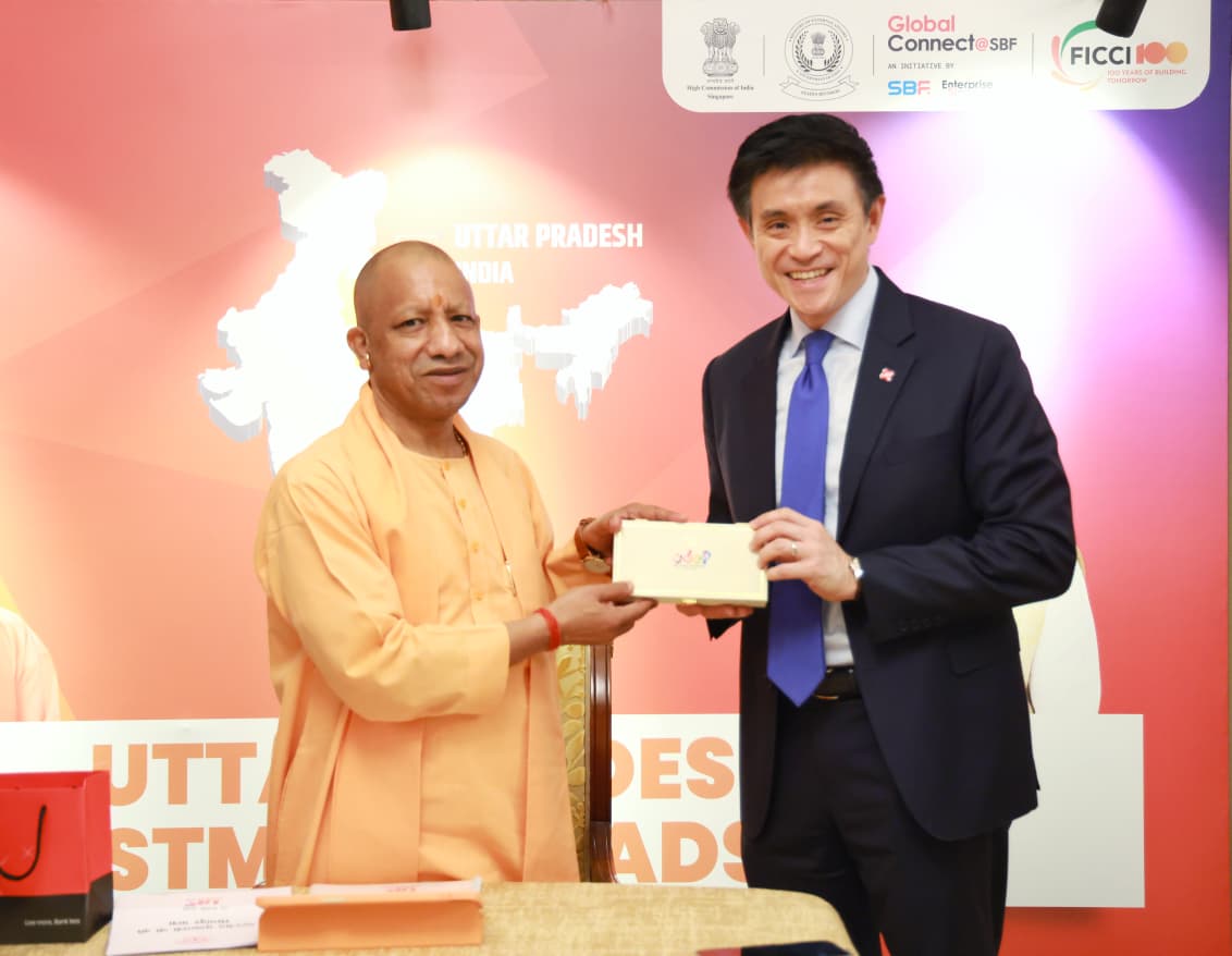 CM Yogi Singapore Visit: बड़ी संख्या में पैदा हो रहे रोजगार के नए अवसर, जानिए पहले दिन कितने हुए समझौते पहले दिन 20 हजार करोड़ के समझौते?
