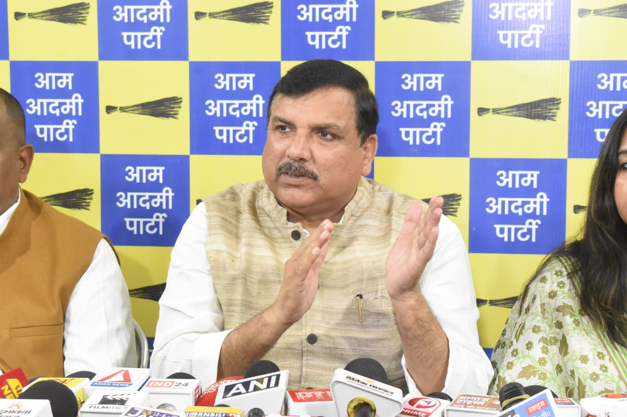 बजट में संशोधित आंकड़ों में खेल से योगी सरकार फैला रही बढ़ोतरी का भ्रम: Sanjay Singh