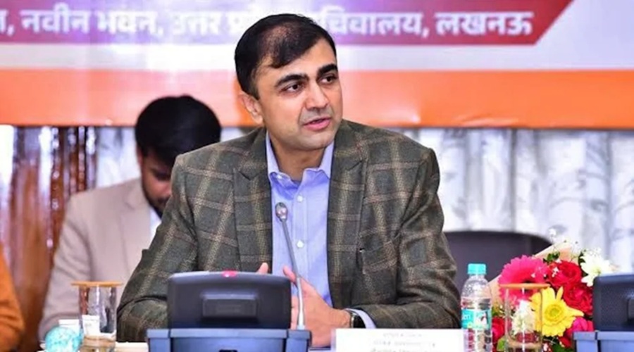 UP से बड़ी खबर, एक करोड़ रिश्वत मामले में सस्पेंड IAS अभिषेक प्रकाश होंगे बहाल