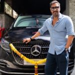 Ajay Devgn ने खरीदी Mercedes की लग्जरी वैन, इन खास फीचर्स से है लैस