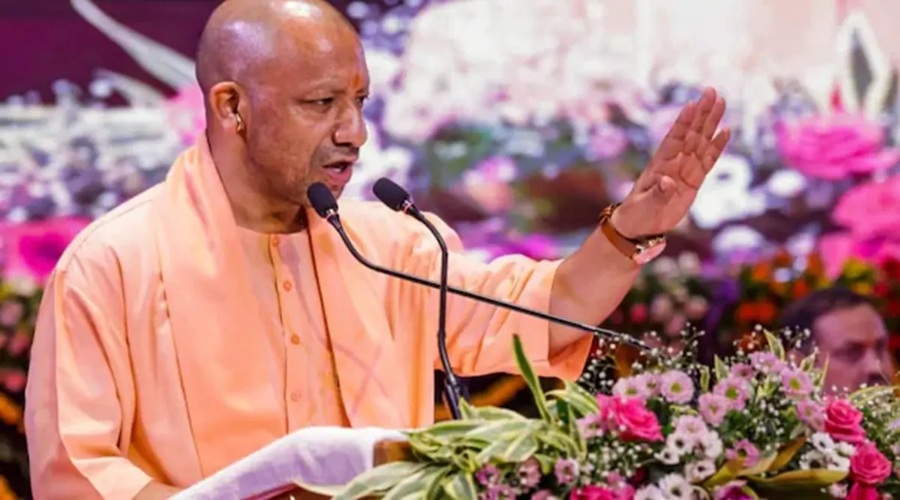 सीएम योगी ने कहा- लखनऊ में जब ढाई करोड़ की कार से गमला चुराया गया तो मन किया...