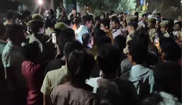 Sant Kabir Nagar: युवक की गला रेतकर हत्या, भड़की सांप्रदायिक हिंसा