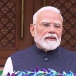संसद के मानसून सत्र का पहला दिन, PM Modi बोले- तर्क के साथ चर्चा हो, मानसून के साथ सत्र भी प्रोडक्टिव रहे