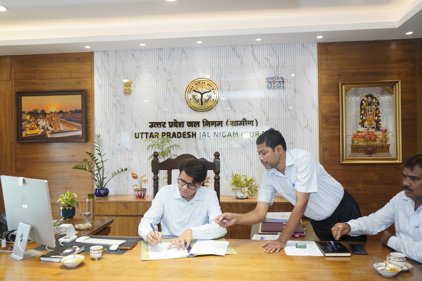 UP: नवागत प्रबंध निदेशक योगेश कुमार ने ग्रहण किया कार्यभार