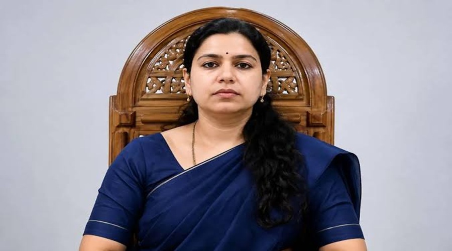 अब राजनीति में उतरेंगी पूर्व IAS दिव्या मित्तल, वीडियो जारी कर खुद किया ऐलान