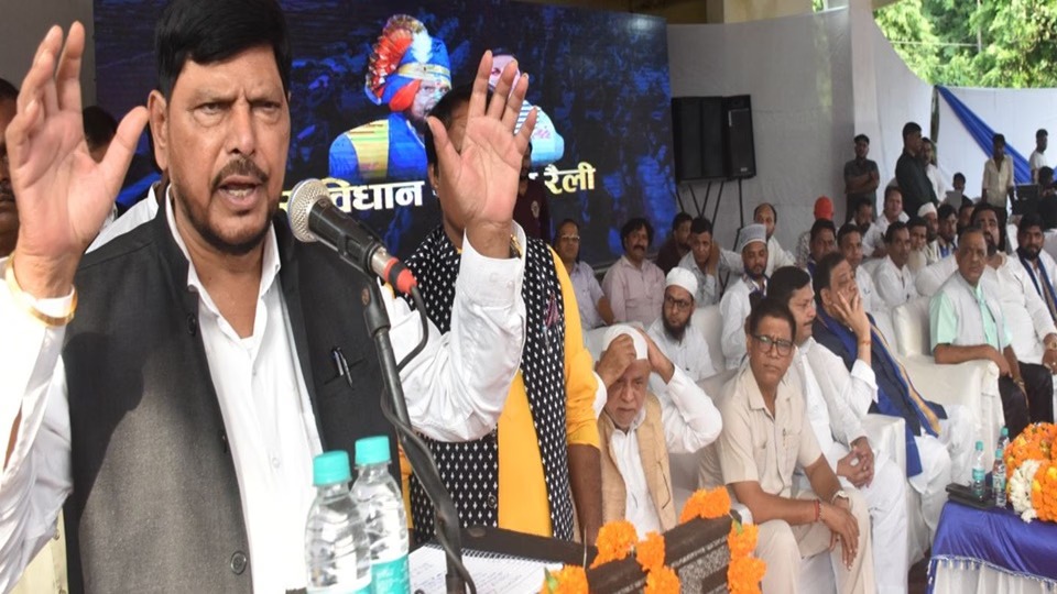 UP News: आकाश आनंद को मिला रामदास आठवले का ऑफर