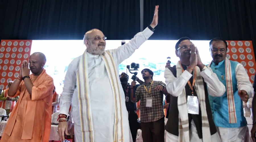 अमित शाह ने की सीएम योगी की तारीफ, बोले- यूपी और देश में 30 साल तक रहेगी बीजेपी की सरकार