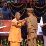 CM योगी ने पुलिसकर्मियों का किया सम्मान, कहा- 2017 के बाद बदली कानून व्‍यवस्‍था की तस्‍वीर