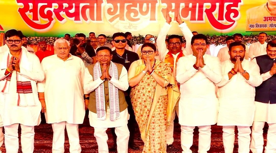 सपा के तीन बागी विधायकों ने जॉइन की भाजपा, बोले- कांग्रेस युवराज को शहंशाह नहीं बना पाएगी