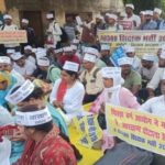 लखनऊ में 68,500 शिक्षक भर्ती अभ्यर्थियों ने मंत्री आवास घेरा, नियुक्ति की मांग पर अड़े