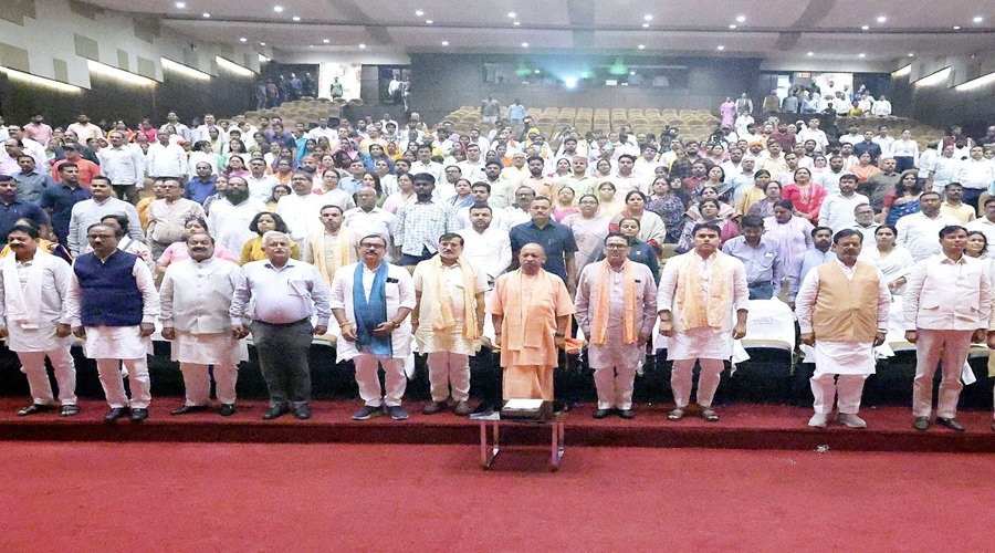 जनता के पैसे पर डकैती डालने वालों की जेबें पीएम मोदी ने खाली कराईं: सीएम योगी
